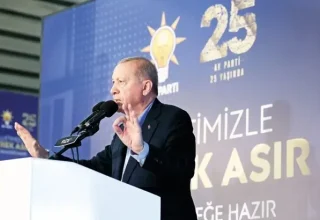 Erdoğan belooft Türkiye te beschermen en de nationale doelstellingen hoog te houden