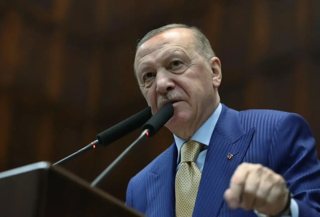 Erdoğan belooft Türkiye te beschermen tegen regionale conflicten