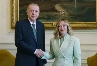 Erdoğan feliciteert Meloni als langstzittende premier van Italië