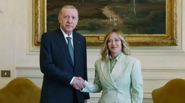 Erdoğan feliciteert Meloni als langstzittende premier van Italië
