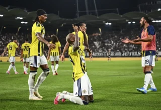 Fenerbahçe en Lyon strijden om plek in de Champions League