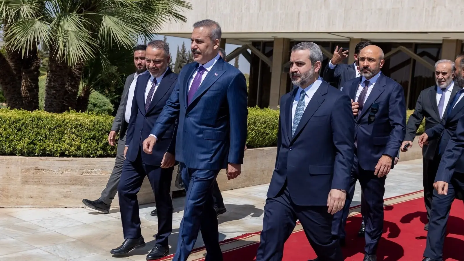 Fidan zegt dat Israël de stabiliteit van Syrië ondermijnt