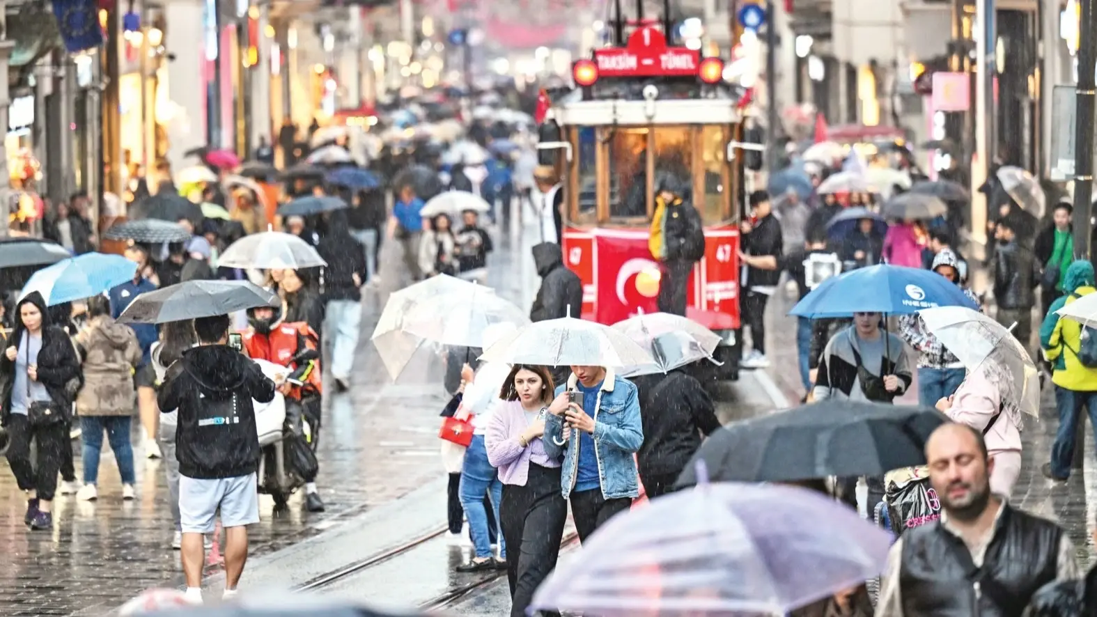 Herfstkou overtreft Türkiye terwijl de temperatuur daalt