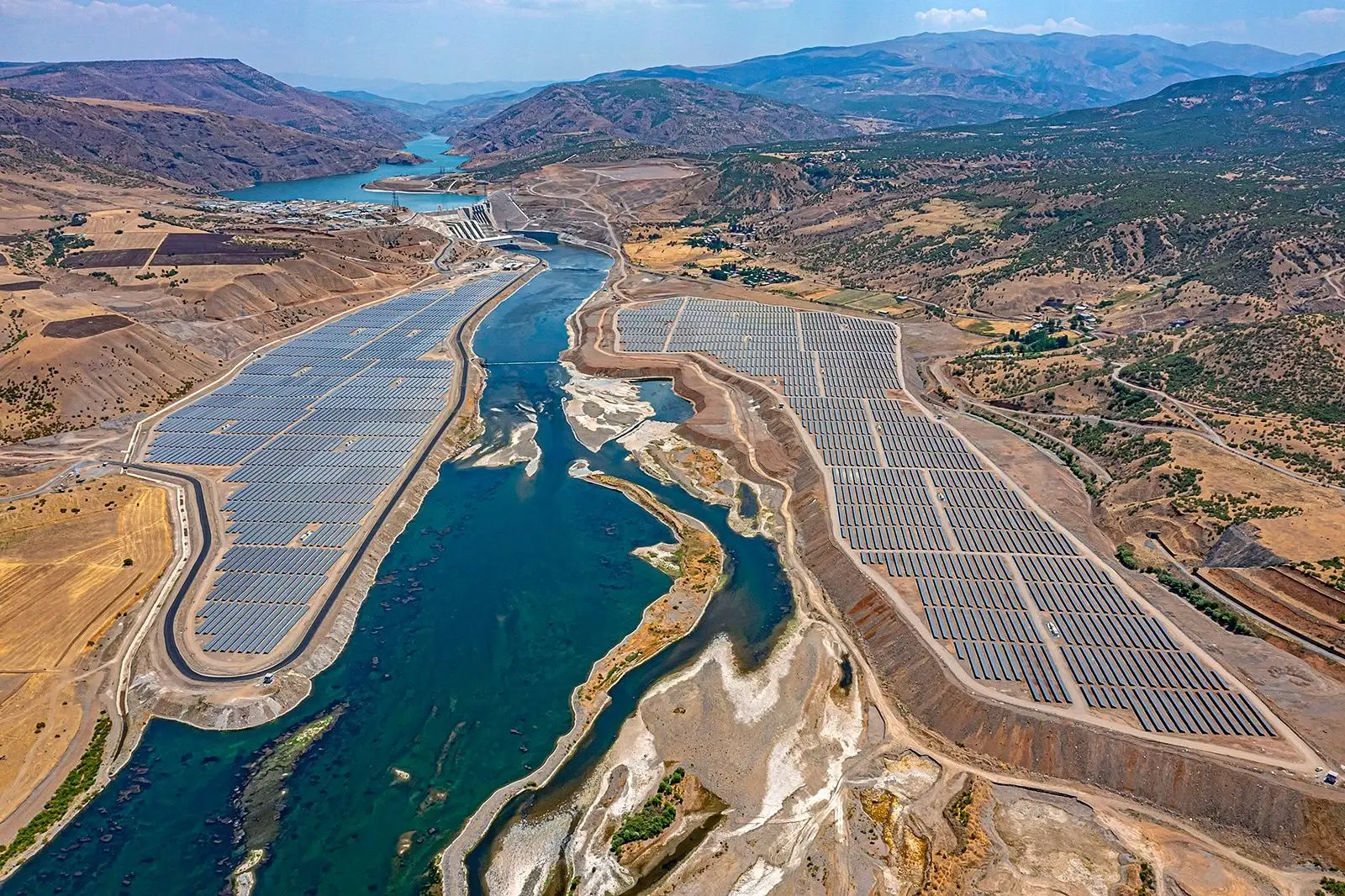 Hernieuwbare energiebronnen vormen bijna 63 procent van de geïnstalleerde energiecapaciteit van Türkiye