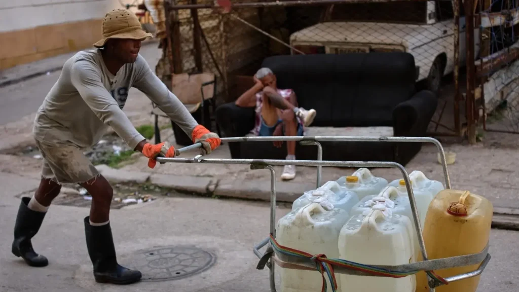 Het Cubaanse toerisme keldert onder Amerikaanse druk en een energie-embargo