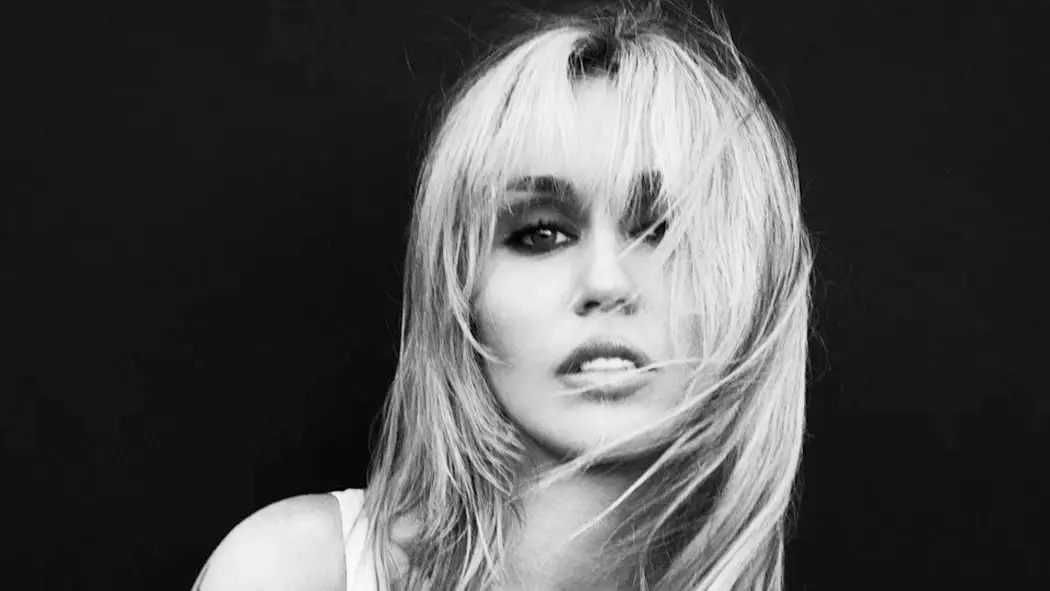 Miley Cyrus kondigt nieuw album aan, concerten