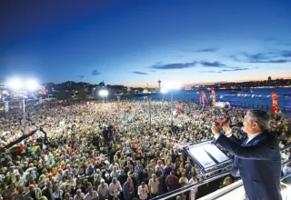 Nieuwe Partij houdt Üsküdar-bijeenkomst na overname van gemeente door AKP