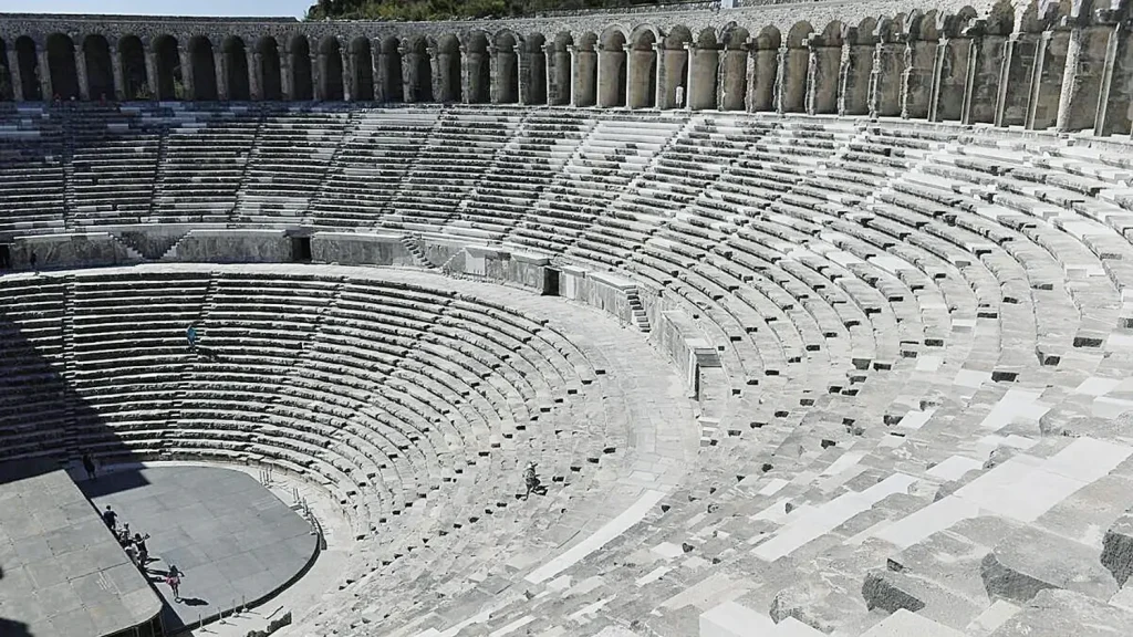 Opgravingen in Aspendos onthullen een 6000 jaar oude nederzetting