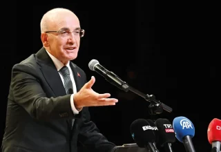 Şimşek belooft de inflatiebestrijding voort te zetten
