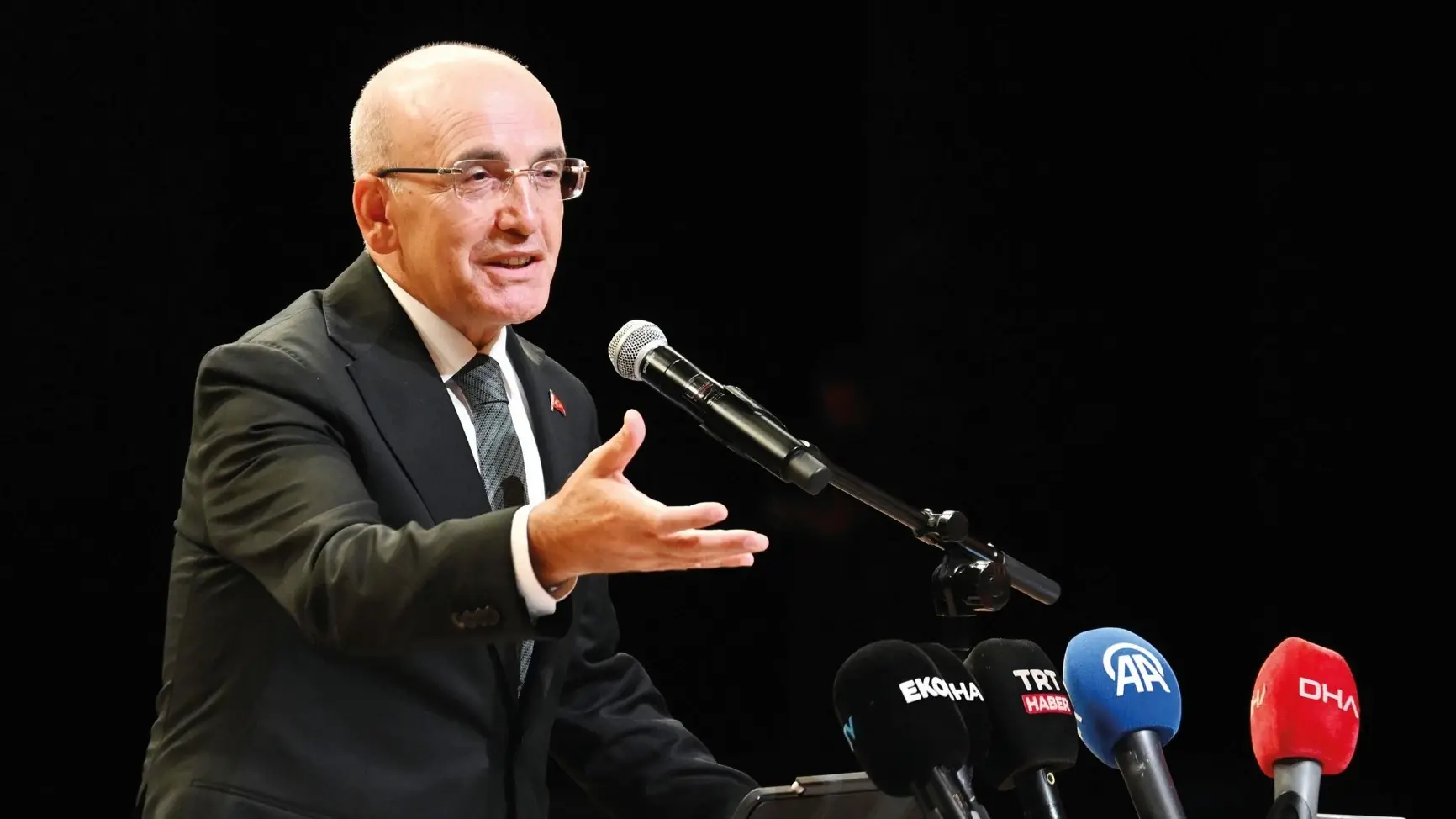 Şimşek belooft de inflatiebestrijding voort te zetten