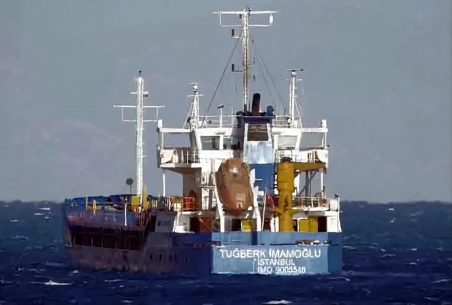 Vrachtschip zinkt na aanvaring met Marmara, waarbij 10 bemanningsleden ontbreken