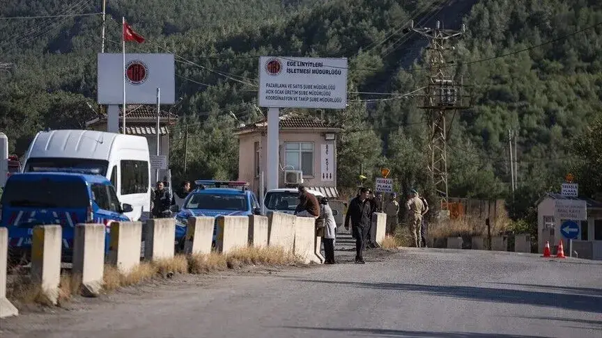Bij het instorten van een mijn komen vijf arbeiders om het leven in het westen van Turkiye