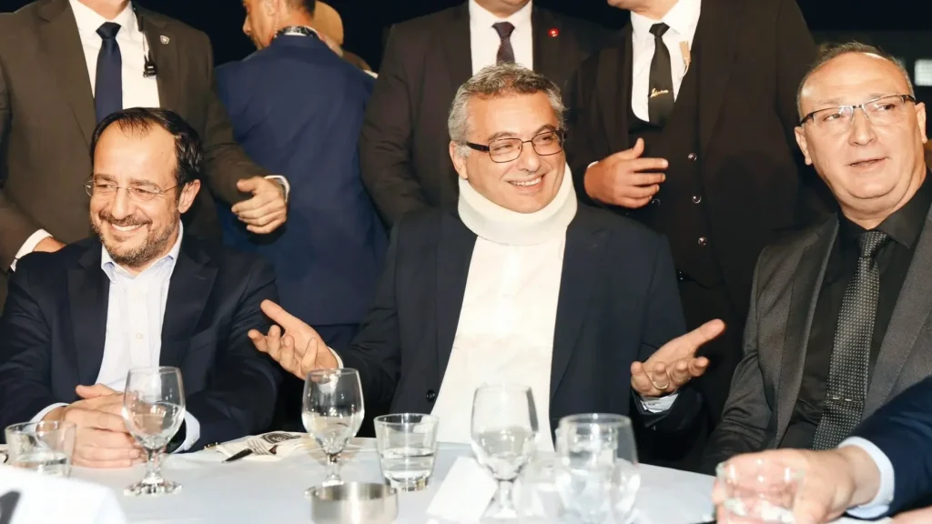 Cypriotische leiders wonen een bicommunaal festival bij onder hernieuwde druk