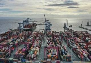 De exportgroei verkleint het handelstekort van september