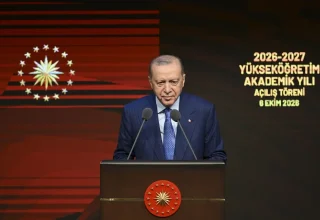 Erdoğan prijst de uitbreiding van het hoger onderwijs in heel Turkije