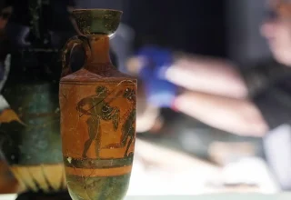 Israël geeft 22 artefacten terug aan Griekenland
