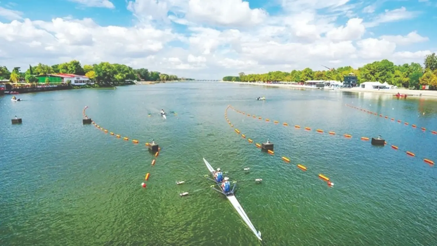 Jonge roeiers zetten een nieuwe koers uit op de rivier de Meriç