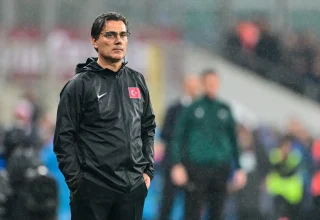Montella staat onder toenemende druk na de opeenvolgende verliezen van Türkiye