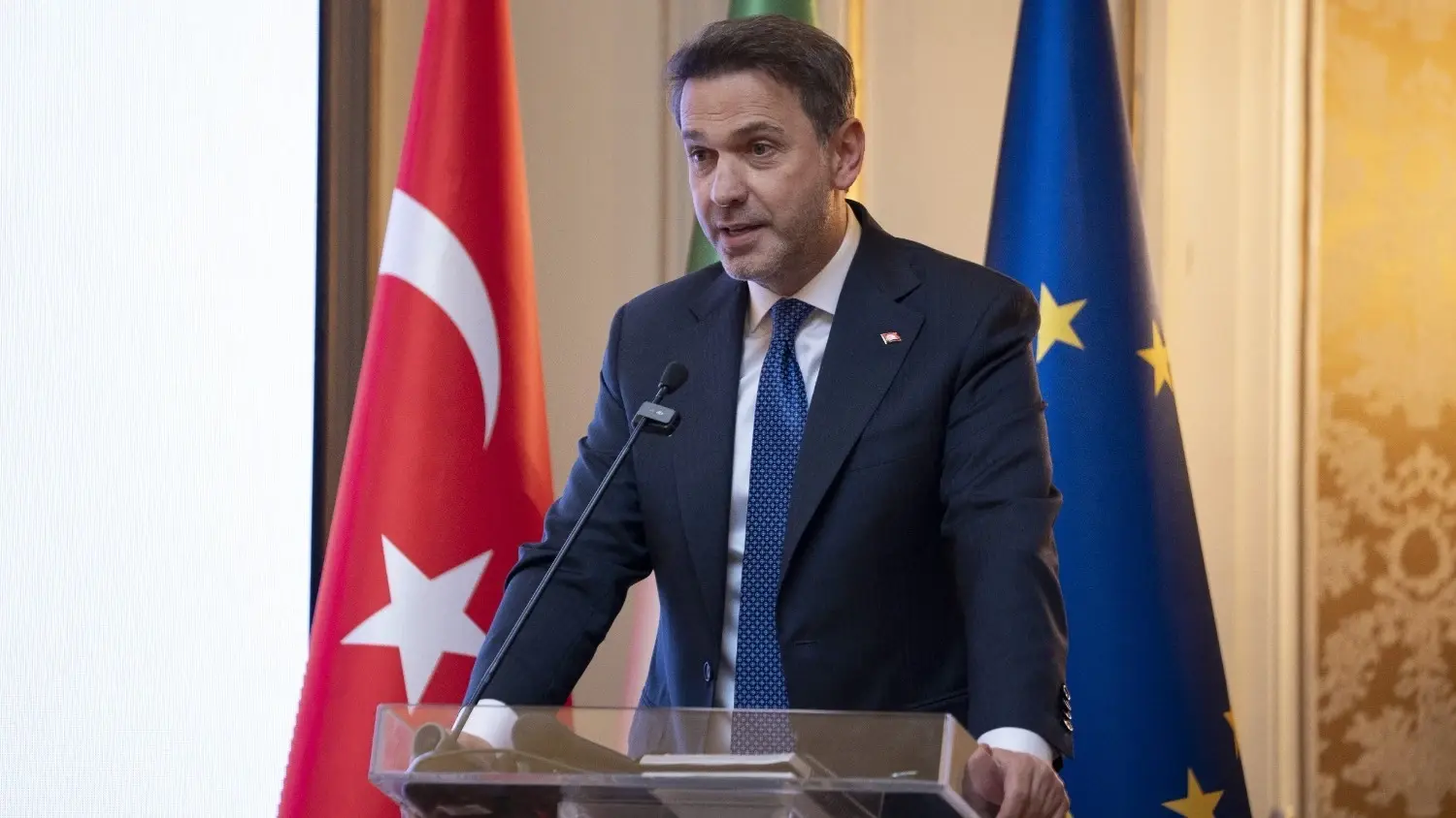 Oliepartnerschap met Eni gepland: Bayraktar