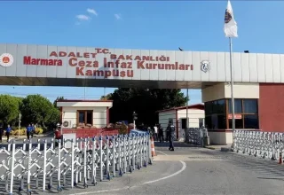 Özel bezoekt İmamoğlu na drie maanden in de gevangenis