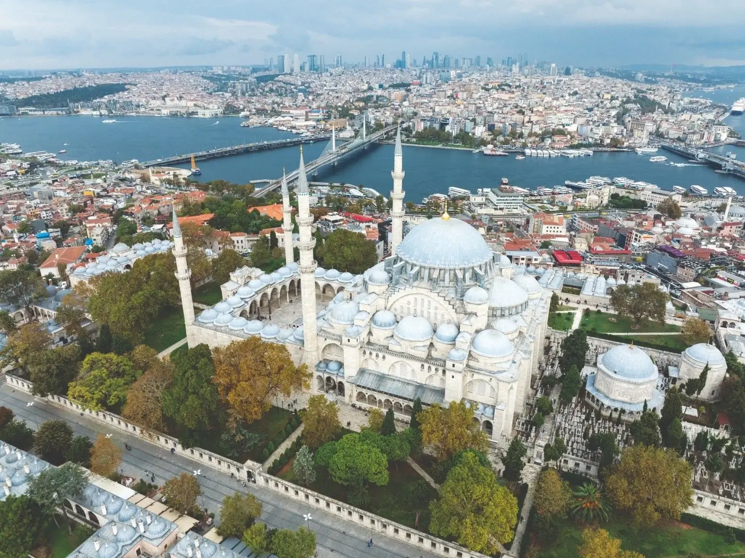 Restauratie onthult architecturale geheimen van de Süleymaniye-moskee in Istanbul