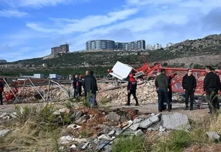 Tornado doodt vier mensen in Antalya terwijl overstromingen Istanboel treffen
