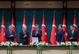 Türkiye mikt op een groei van 4,2 procent in 2027 nu de regering een begrotingsvoorstel onthult